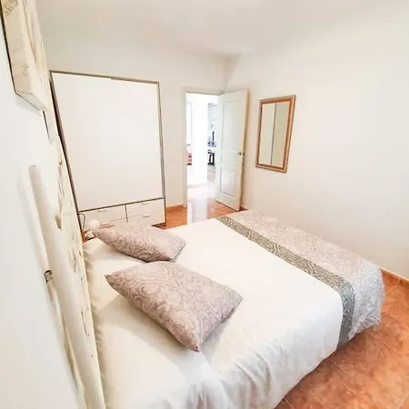 Apartamento Piscina & Wifi. Sunny Apartement, Swimming Pool. *