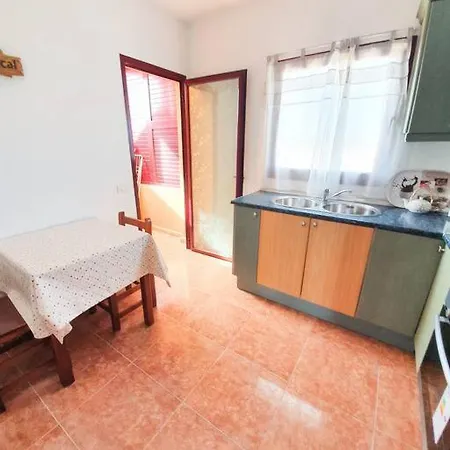 Apartament Piscina & Wifi. Sunny Apartement, Swimming Pool.